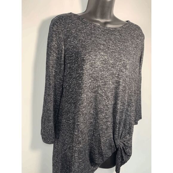 Chelsea & Theodore Knot Front 3/4 Sleeve Shirt - Picture 7 of 8